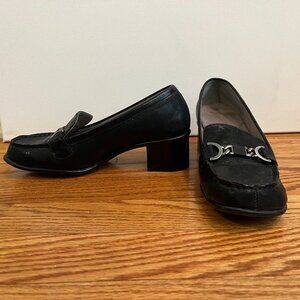 Heeled Black Leather Loafers
